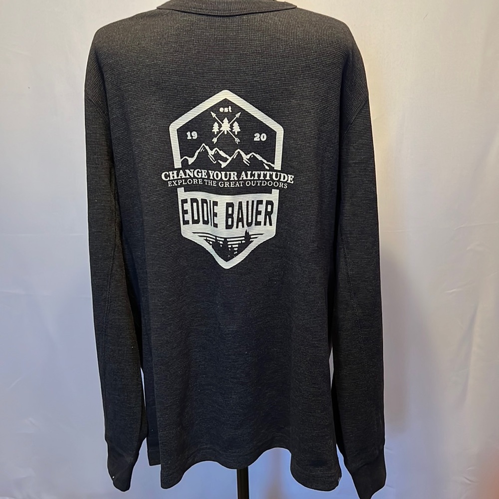 Eddie Bauer Men Thermal Crew Size XLG.